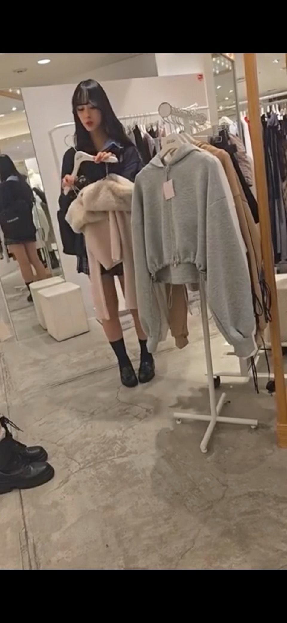 更衣室換衣服（偷拍（日本人