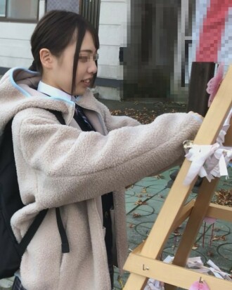 fc2-ppv-1206782 FC2-PPV-1206782 【個撮】県立普通科①無垢な色白少女。家庭の事情により助けました。野外露出～ホテルで奉仕。
