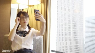 fc2-ppv-1424799 FC2-PPV-1424799 【数量限定4980pt→2980pt】圧倒的美少女 由香19歳 はじめての３P お姉さまにリードされるがままレズプレイからの乱入３P 購入特典あり