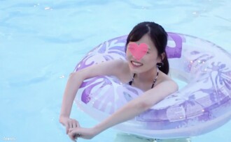 fc2-ppv-1503339 FC2-PPV-1503339 圧倒的美少女JD由香とナイトプールでプライベートハメ撮り❤️眼鏡を外した透き通る素顔❤️期間限定公開【2980pt→1980pt】購入特典あり
