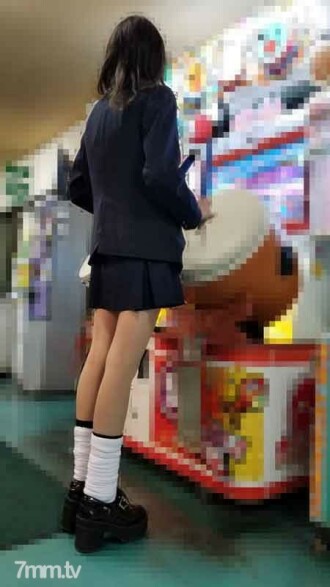 fc2-ppv-2660408 FC2-PPV-2660408 県立普通科③毎週○交セックスしてる制服ギャルと遊んで自宅に連れ込んで中出し※週末限定