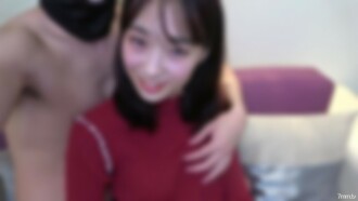fc2-ppv-3074549 FC2-PPV-3074549 英文学を学ぶ有名大学1年生。18歳色白スレンダー美女。笑顔あふれる愛嬌たっぷりの表情が一転、「きもちぃ...」連呼し経験人数1人の未経験マンコが濡れ濡れに。大量顔射にも満面の笑顔。
