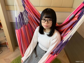 fc2-ppv-3189068 FC2-PPV-3189068 オタク系　巨乳めがね女子書店員　生中出し【無修正】【土日限定1980p‼️】