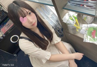 fc2-ppv-3231537 FC2-PPV-3231537 洩露了抓住美女弱點拍攝的視頻。