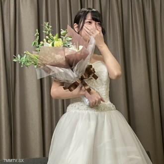 fc2-ppv-3237415 FC2-PPV-3237415 【終於發售】Erika醬淚流滿面的畢業婚禮！粉絲感恩個人寫真環節挑戰獎勵！附寫真集預售版！