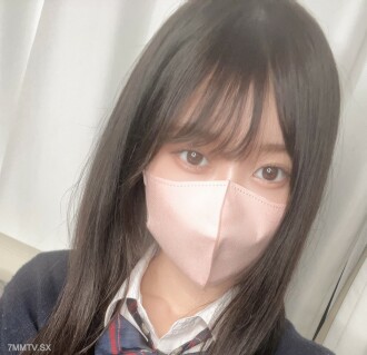 fc2-ppv-3275005 FC2-PPV-3275005 18歲纖細F罩杯美女！因為我的房子在附近，所以我在放學回家的路上拜訪了我，從中午開始就進行了陰道射精。