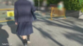 fc2-ppv-3338623 FC2-PPV-3338623 土豆和眼鏡文學處女，久違後的第二次奇聞趣事。在車站廁所暴露自己，或在硬毛純陰再次被陰道射精，懷孕是不可避免的。 ♡互生情愫♡