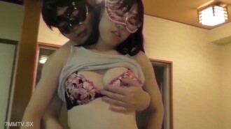 fc2-ppv-3879811 FC2-PPV-3879811 【個人拍攝/中出】放高利貸送來的失意熟女老婆，為了最喜歡的主持人的生日，不惜犧牲自己的身體，但她似乎也很愛屌！ ！
