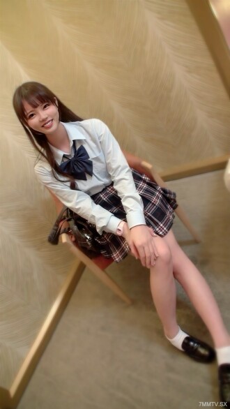 fc2-ppv-4245635 FC2-PPV-4245635 18歲前東北選美代表連續四次被多名男子中出，雙腿顫抖站不起來。適合年初的奇蹟產品