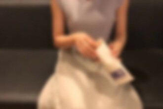 fc2-ppv-4556066 FC2-PPV-4556066 ※初回数量限定380pt※【実録】美人スレンダー人妻に容赦なきク○絞め 精*を根こそぎ注入