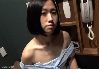 fc2-ppv-4597606 FC2-PPV-4597606 漫畫咖啡館Ekki，一邊握住低乳房的聲音，頭髮下的頭髮未經加工的頭髮！[高圖帶有好處]