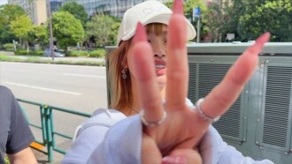 fc2-ppv-4673592 FC2-PPV-4673592 秋田の巨乳ギャルビッチ ７諭吉で速攻出演生ハメJapanese ZUBOZUBO OK!!