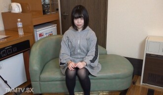 fc2-ppv-4680452 FC2-PPV-4680452 ★未經審查和陰道攝像機作為獎金♀154，她有一種甜美且類似宅男的氣氛，但是她可愛的苗條貓充滿了一半的半旁邊，一半兼具內心♡根本沒有欺詐，她很容易授精，大聲笑