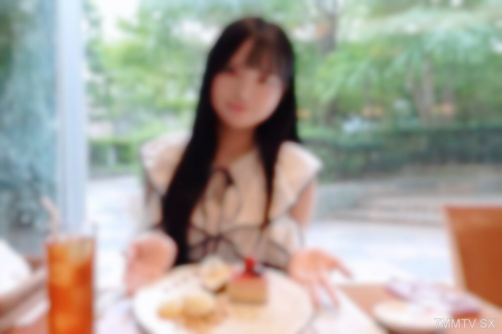 FC2-PPV-4744027 可愛又性感的全新美女登場。一塊肉體道具，一連串充滿情色氣息的美女，以及一口就塗抹的七香！