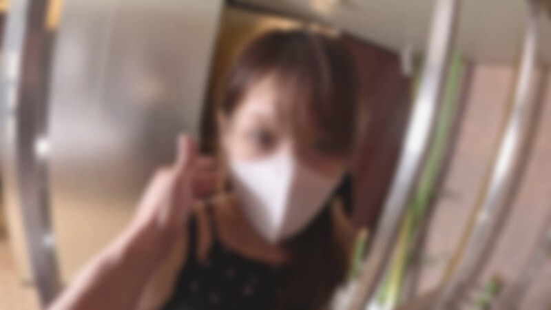 FC2-PPV-4746069 ♡ 半價至8月30日【無碼全素人純天然中出】36歲苗條可愛人妻，喜歡純天然！內射！外射！吸吮硬屌時的表情性感到快要爆炸！