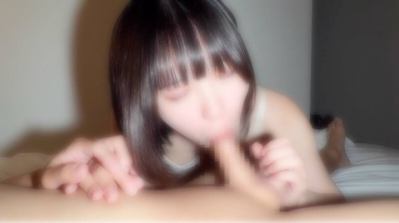 FC2-PPV-4751594 一隻溫馴的母狗！ [無碼] [中出] 與一個長著狗臉的受虐狂女孩的私密性愛。你要她舔她就舔，你讓她插她就張開腿。她一邊被幹，一邊比出「和平」的手勢，最後被中出。 *包含額外內容