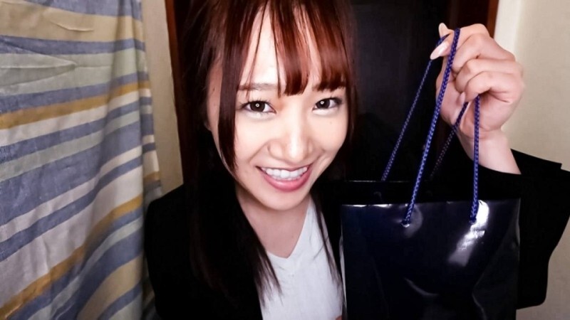 FC2-PPV-4797413 【Hono醬/女神】一位身材豐滿、性慾旺盛的女神降臨到一位資深企業奴隸的家中！她服侍他，讓他高潮迭起！