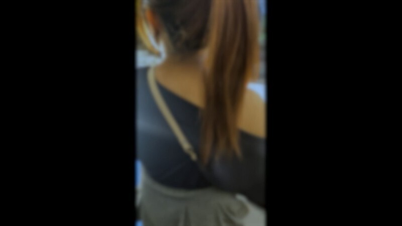 FC2-PPV-4820489 【公共偷窺/巨乳聖誕老人內褲】一段特別的視頻，一位美麗的單肩聖誕老人，擁有巨大的胸部*，身著絛帶，胸部被揉搓，內褲被拉到一邊，內褲被手指撫摸，導致她喘息。