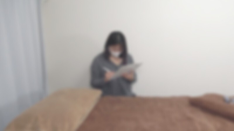 FC2-PPV-4830037 ♡ 1月20日前半價！ 【無碼/半生不熟】一位40多歲、身材豐滿迷人的妻子提前一周預約來到我們店裡。她性慾旺盛，奶水根本停不下來。