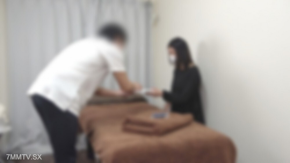 FC2-PPV-4853279 第一個地方非常飄渺，一個飄渺的女人，一個開朗的女人，然後到了店裡。接下來發生的事你就知道了。 | FC2電子市場