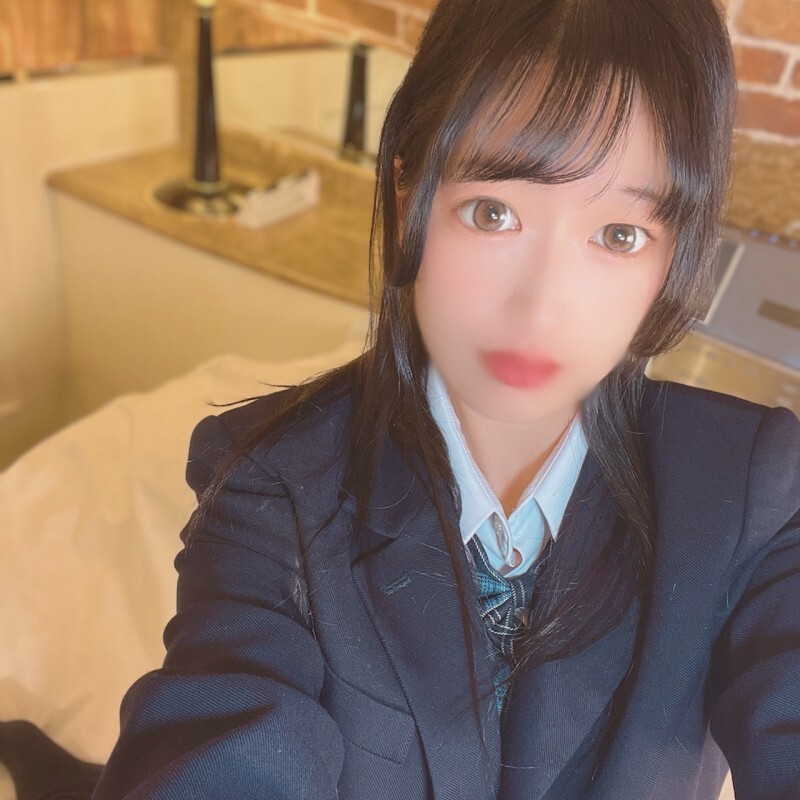 FC2-PPV-4855120 【AF 春季首秀 x WBC...我被那玩意兒驚呆了】18歲的Kana-chan，只和一個人發生過性關係，是“業餘六塊腹肌苗條身材”的代表人物，第一次見到那麼大的陰莖，她被嚇了一跳。一起來欣賞這位神奇的業餘女孩Kana-chan的第一次AF體驗吧。