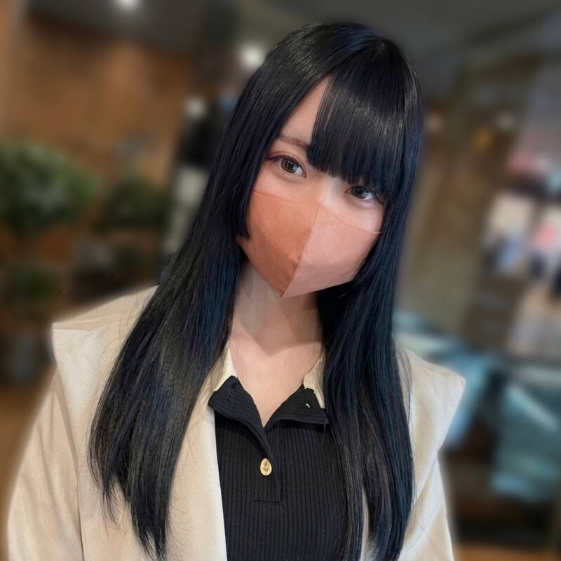 FC2-PPV-4868569 我在某個app上發現的那個神奇的地下偶像現身了！在她下課回家的路上，我把一大堆精液射進了她的體內！