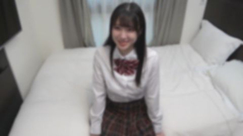 FC2-PPV-4968831 【已停售】收藏品——一位皮膚白皙、外表清純的18歲少女，後來被稱為“年級最美女生”，之後加入了偶像團體。這是她成為偶像之前的一段令人震驚的影像。
