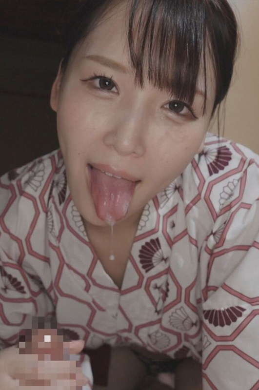 TSSR-3402 盡情欣賞這位甜美誘人的美女白皙肌膚的每一寸肌膚，看她如何挑逗你。