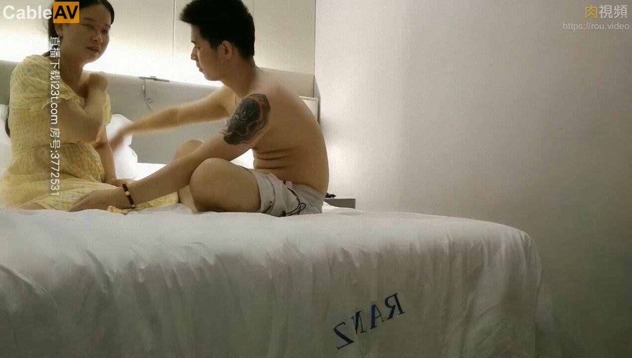 泡良大佬經典大作，密碼房，【白嫖探花】單純良家小姐姐，以為找到真愛了，被風月老手一通撩撥性欲盎然