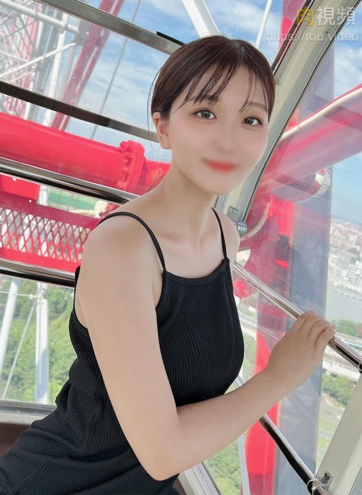 美女擁有令人意想不到的ECup巨乳 全部都射在她的敏感小穴裡 無碼