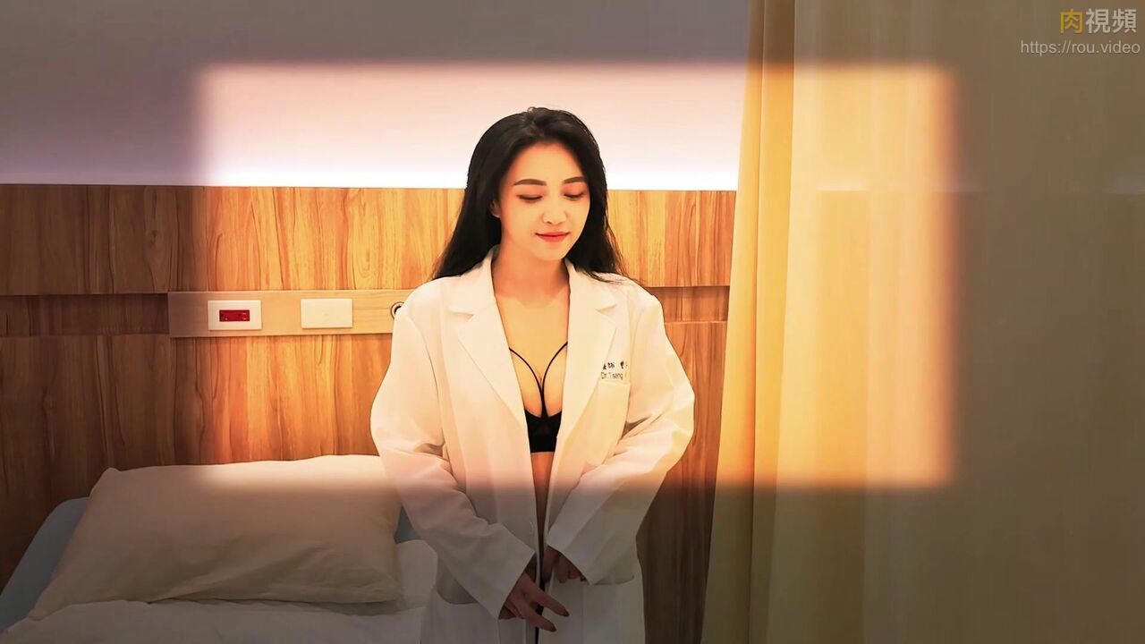 頑皮美女醫生女上體位挑逗打手槍逆推倒 宋南伊