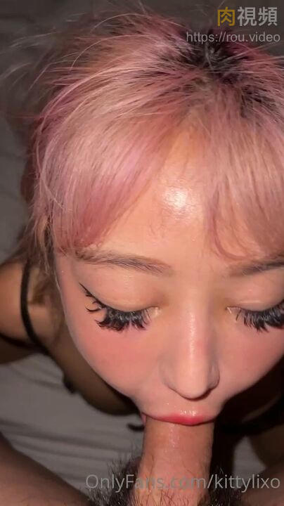 被捆著雙手的美女深喉口交 kittylixo