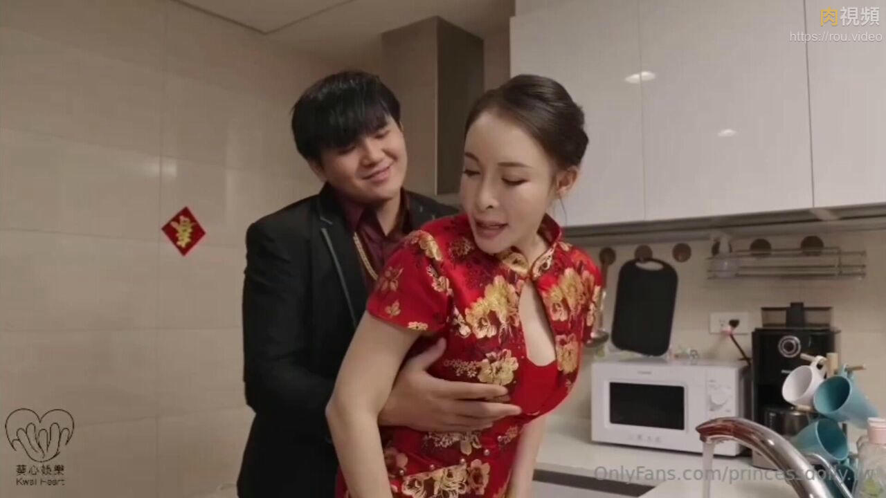 年夜飯那天小叔龍精探了剛進門的嫂洞 娃娃