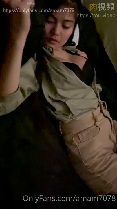 和豐滿美女到郊外露營 乘她睡著偷偷的操她 amam