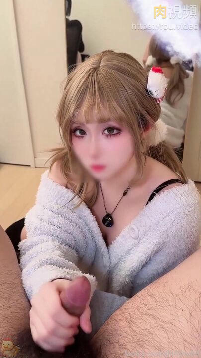 爆操美乳粉嫩女孩 把精液全灌進無毛小穴裡 雞教練