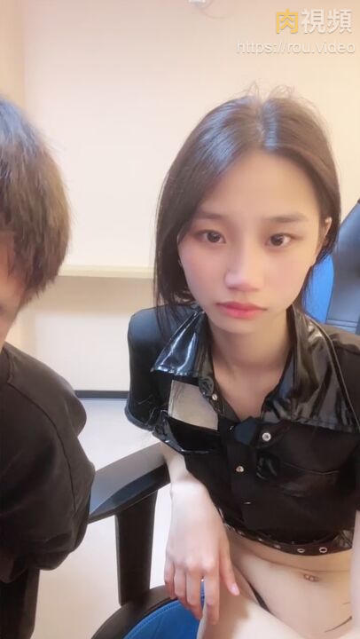 清純校花被大屌男友無套內射 操得亂叫一通 雪雪