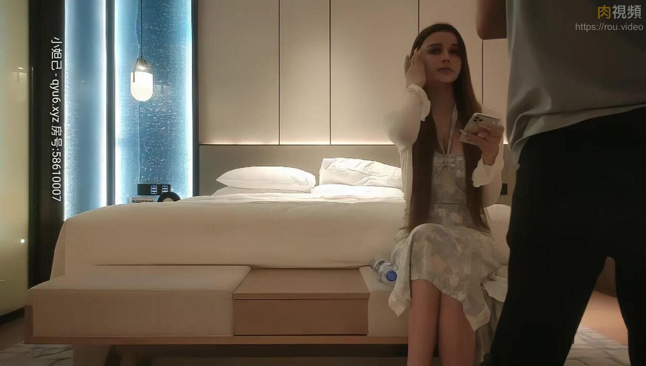 探花看上去像混血的腰細大長腿美女 探花