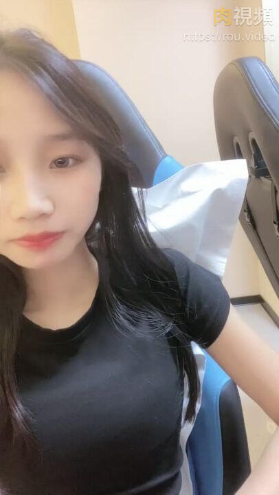 學校女神被男友狂操內射超爽 中國