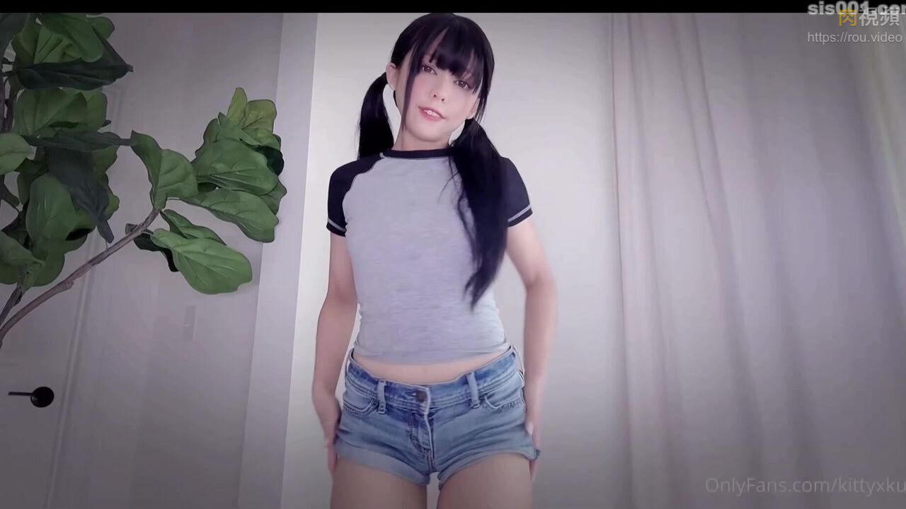 貪吃的小妖精用小穴把巨大棒棒收藏起來 kittyxkum