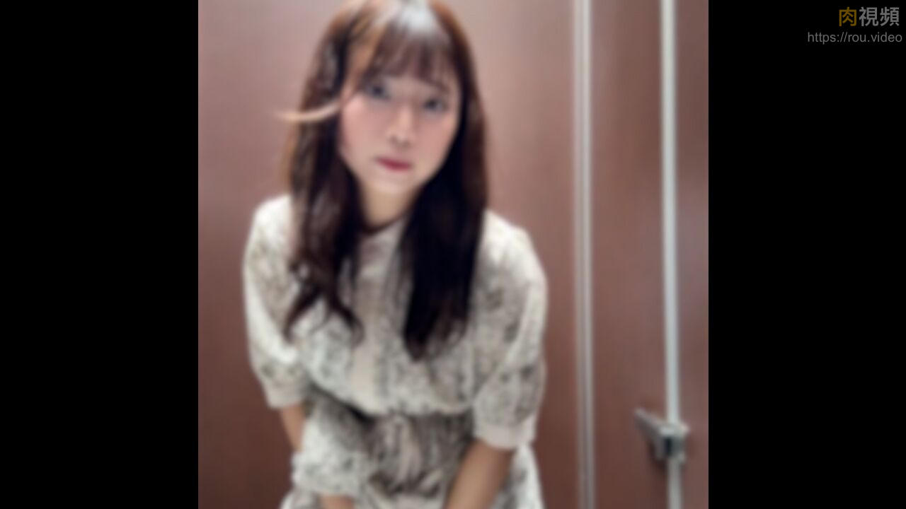 一名迷人的美容師是有受虐傾向 在戶外玩遙控震蛋淫水缺堤[Part1] 無碼