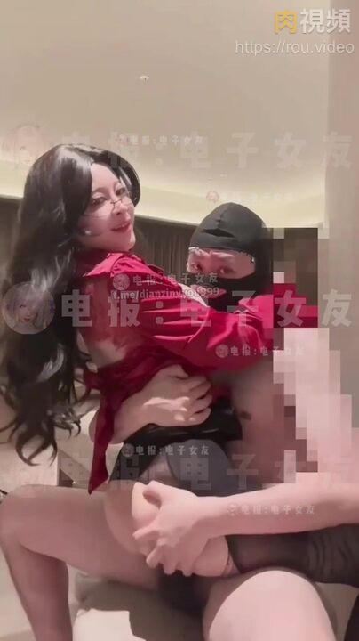 爆乳黑絲騷御姐女上騎乘 lanan