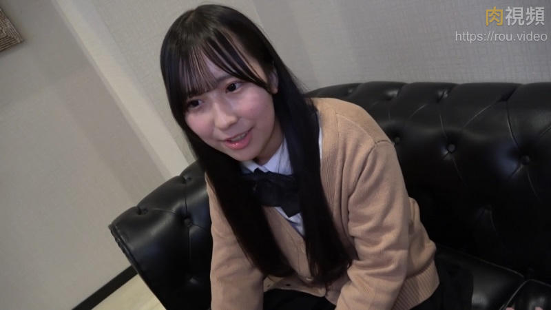 白晢可愛JK敏感豐滿身材令小哥忍不住體內射精 學生