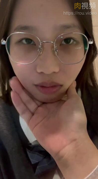 清純乖巧JK賣力為主人口交 被狂扇巴掌還繼續討好主人 過膝襪