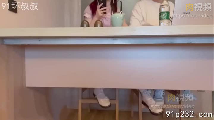 把閨蜜送給男友是什麼體驗？真實勾引vlog，兩個人真的好放不開，全程