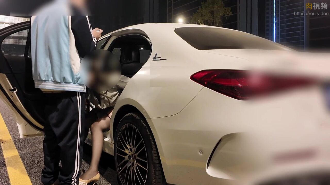 黑絲吊帶深夜誘惑 野外露出車震 絲襪