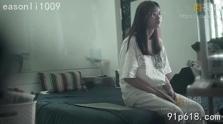 湖南師範學院清純女大，有點害羞有點拘束全程有點放不開，還未被開發呢