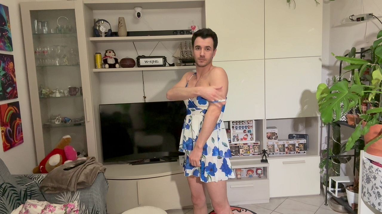 Try women vlothes - Free Porn Videos - ThumbzillaGay