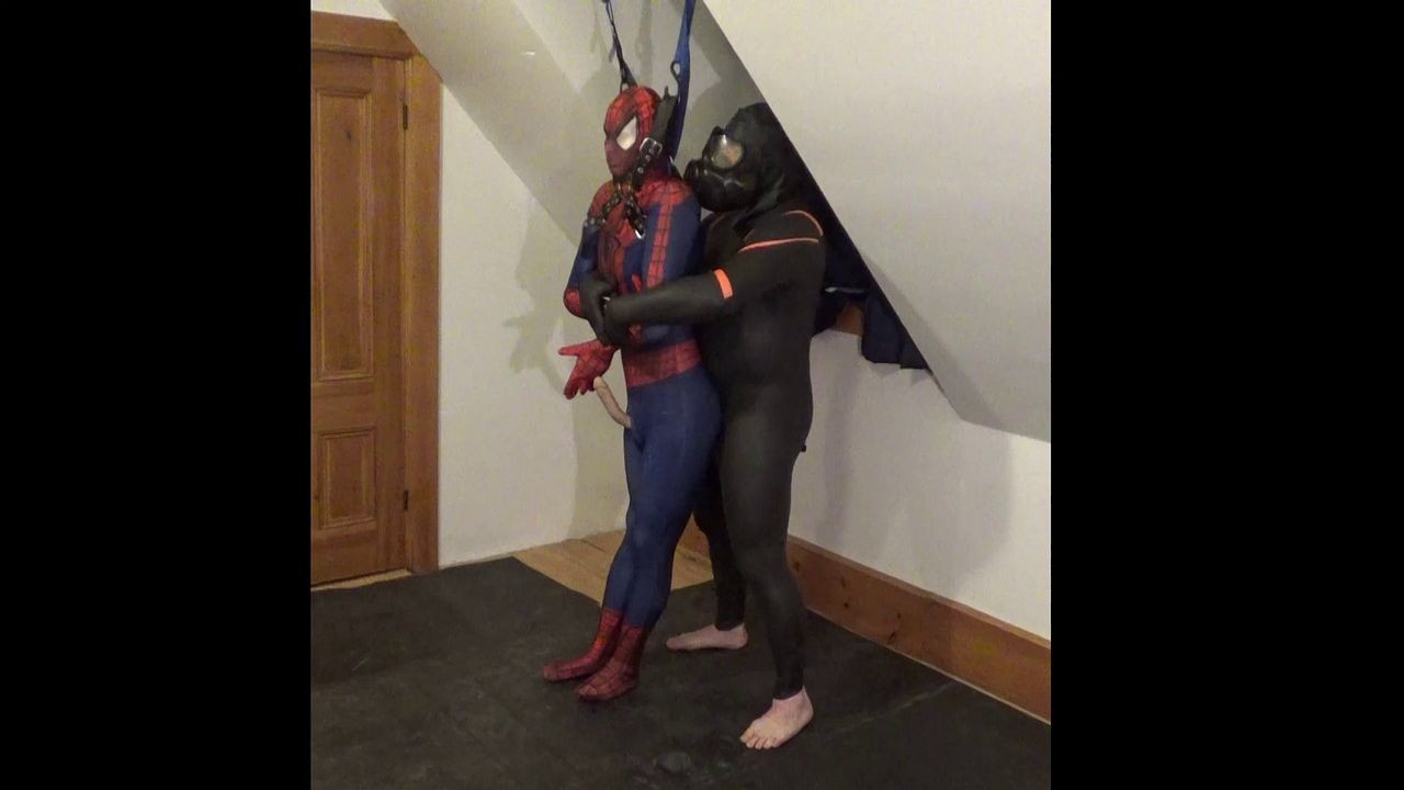 barefoot rubber drone vs spiderman part 1 - Free Porn Videos - ThumbzillaGay