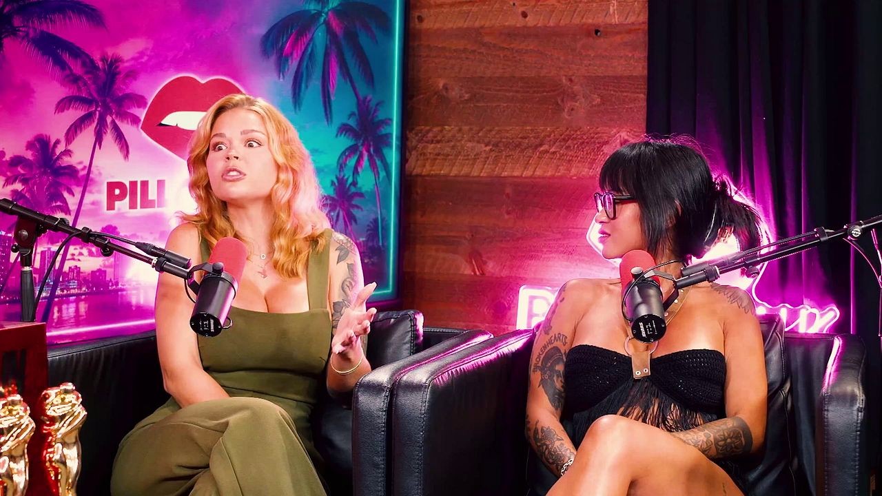 SINATRA MONROE & BRITNEY LOH GET UNFILTERED ON PILLOW TALK - Free Porn Videos - Thumbzilla